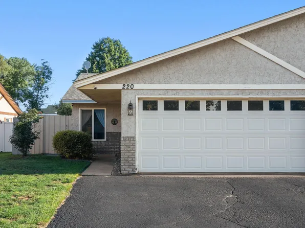 220 1st St NW, Elk River, MN 55330