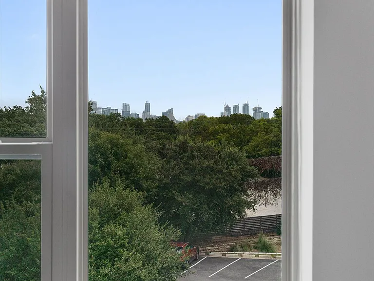 2501 Thornton Rd — Photo 15