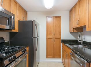 68 Gerry Rd #G6, Chestnut Hill, MA 02467
