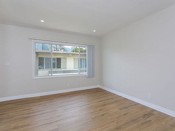 3rd image of 500-502 Orange Ave #500_10