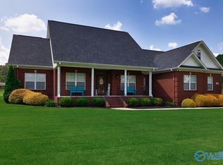 104 Lev Dr, Hazel Green, AL 35750