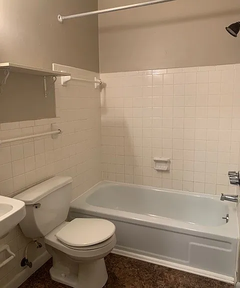315 Wilson St — Photo 4