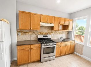 354 11th Ave #6, Paterson, NJ 07514
