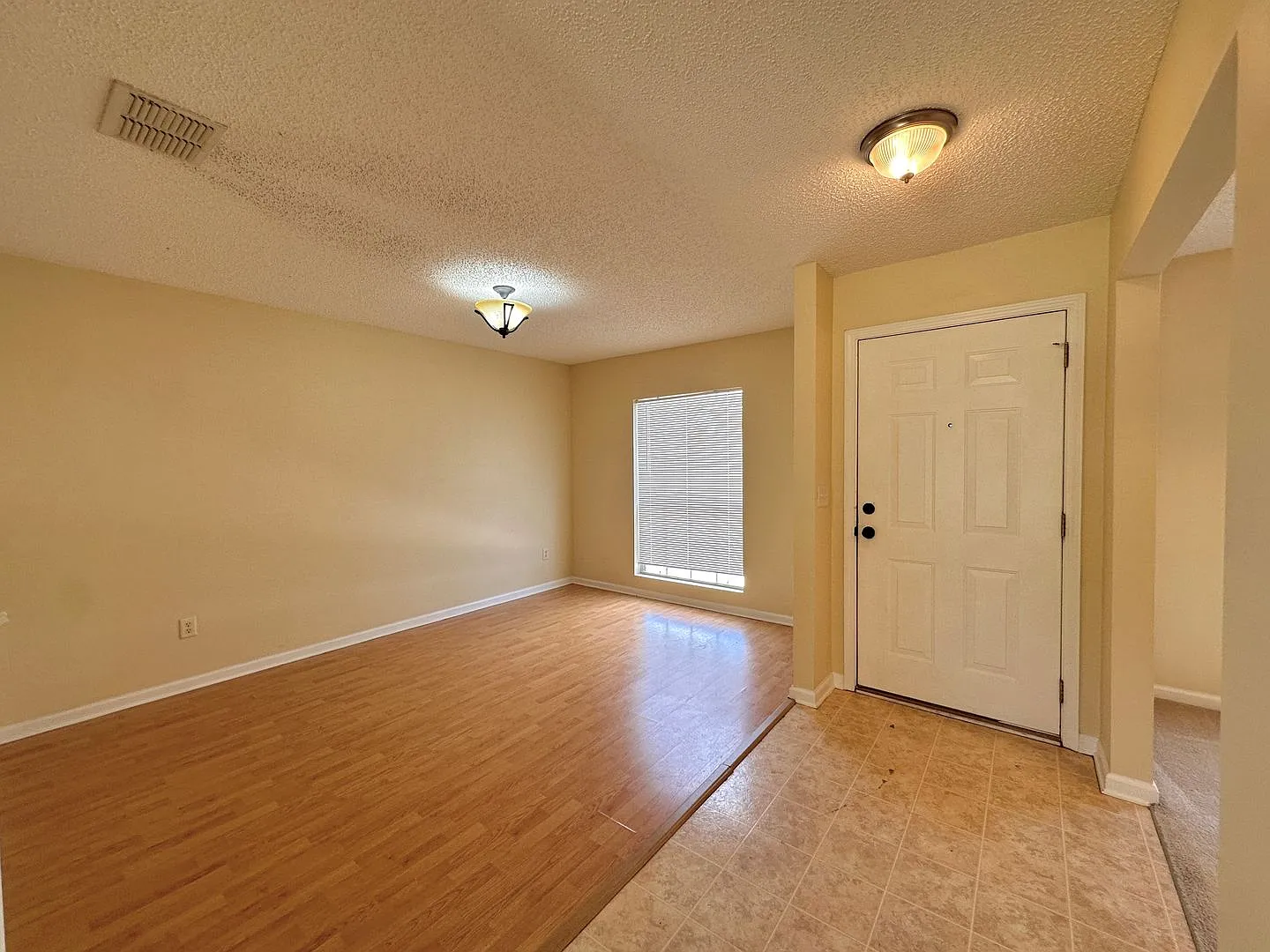 4 Bedroom in Indian Trails! — Photo 3