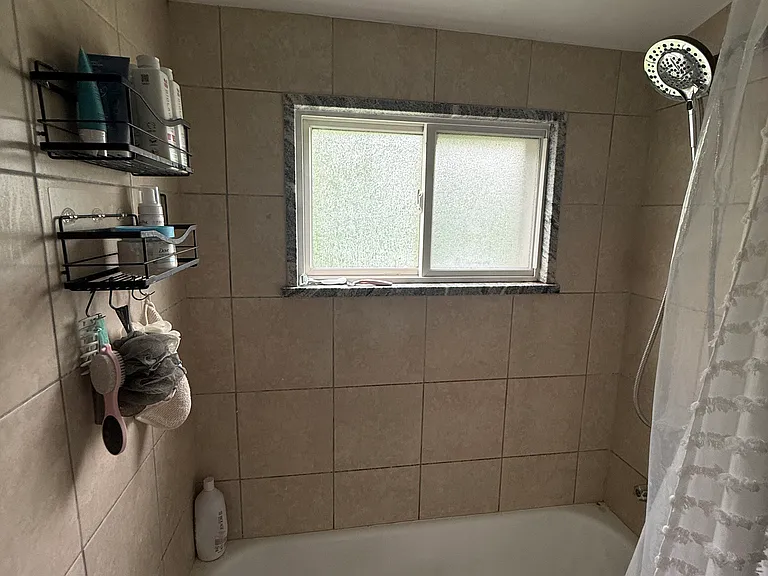 20 Marie Ave — Photo 10