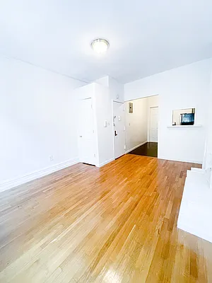 Rented by Urban Real Estate Inc | media 3