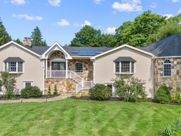 1166 Daniels Farm Road, Trumbull, CT 06611