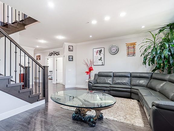 5th image of 21528 Donovan Ave
