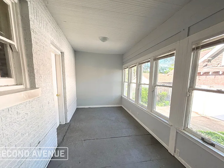 10437 S Wallace St — Photo 4