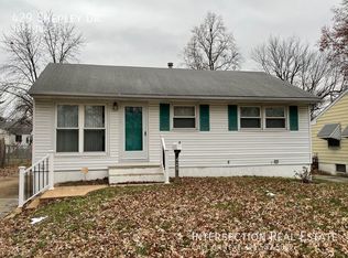 429 Shepley Dr, Saint Louis, MO 63137