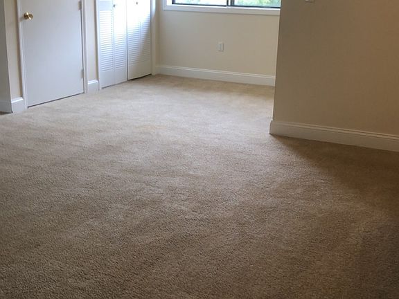 3rd image of 957 Norwest Dr #955