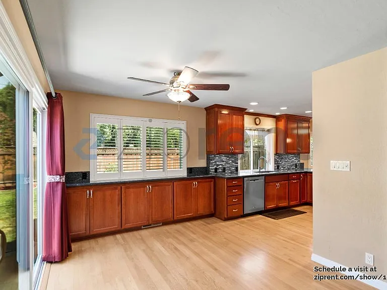 1602 Saint Regis Dr — Photo 14