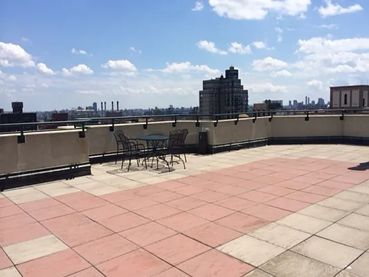 Rented by Sotheby's International Realty | media 7