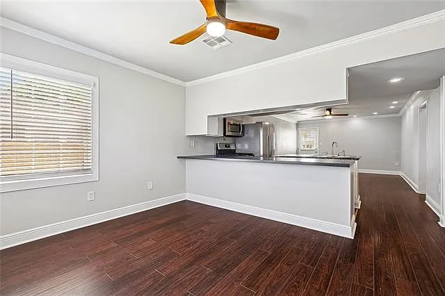 710 West Dr — Photo 3