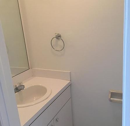 3rd image of 5140 S University Dr
