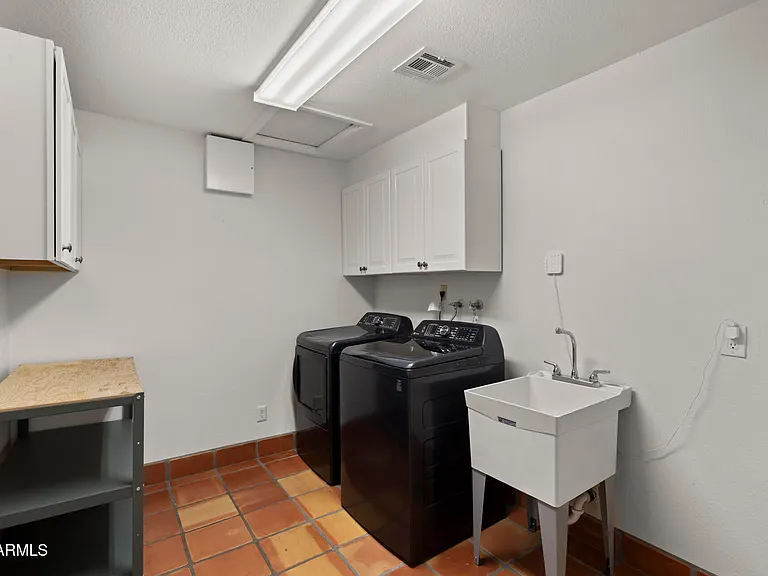 5449 E Larkspur Dr #1 — Photo 29