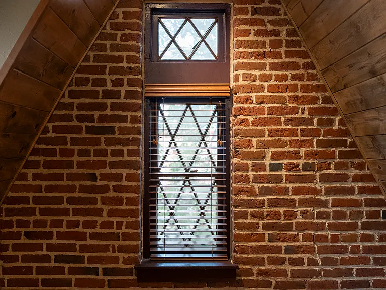 The Peabody Mansion — Photo 161