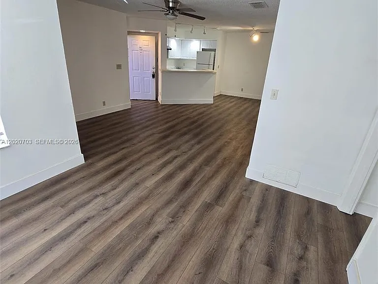 3340 Pinewalk Dr N #1518 — Photo 2