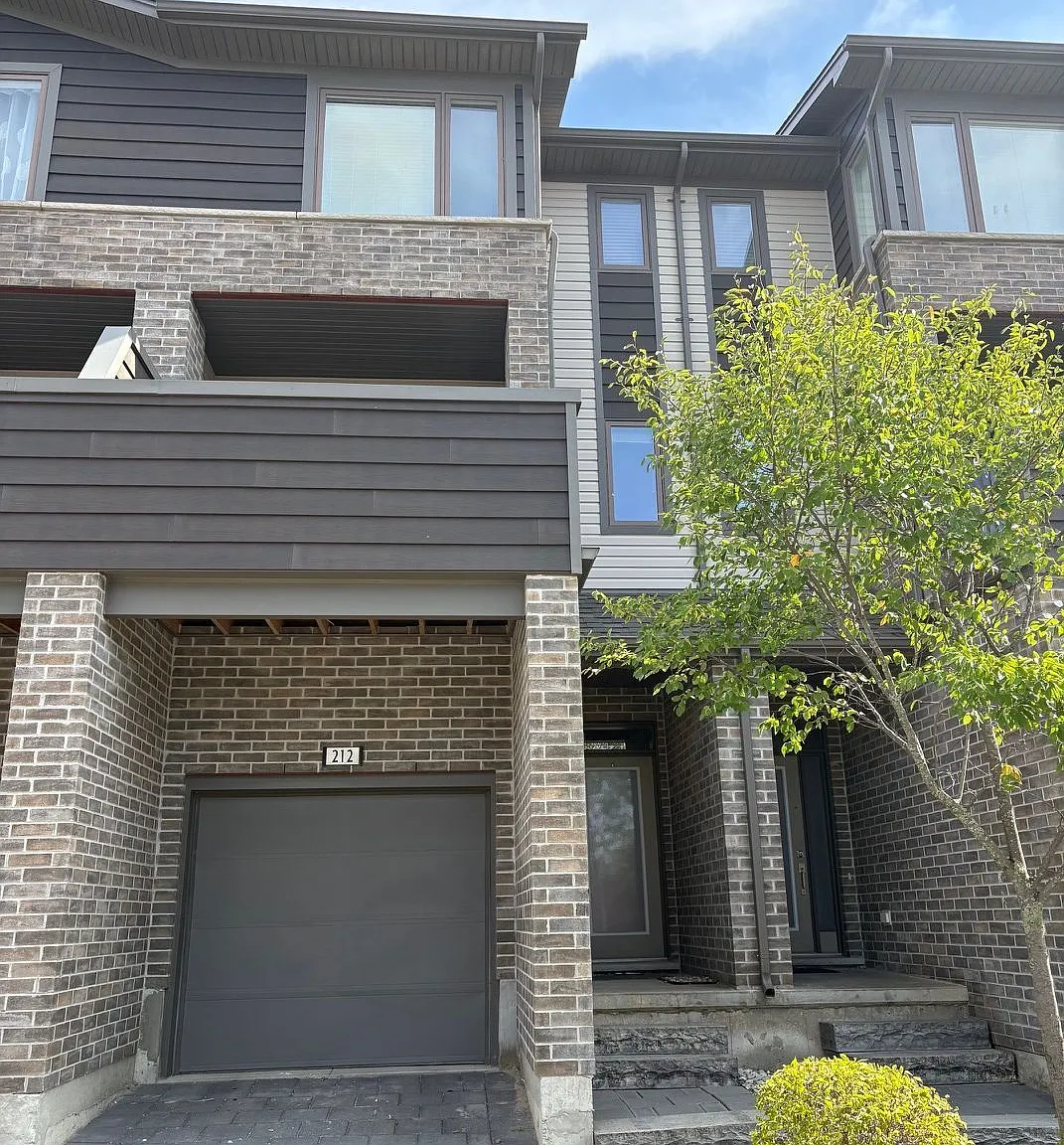 4 bed, $2,700 — Photo 2