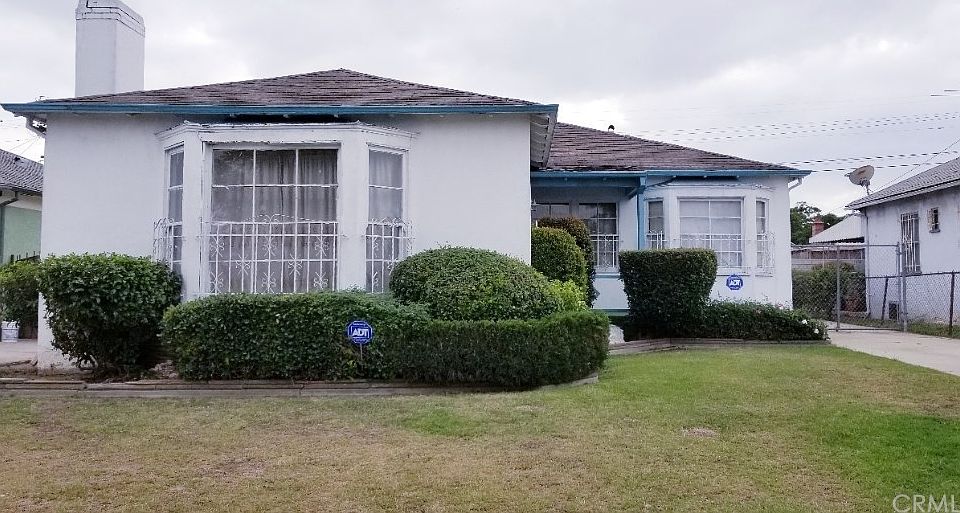 1st image of 740 W 109th Pl