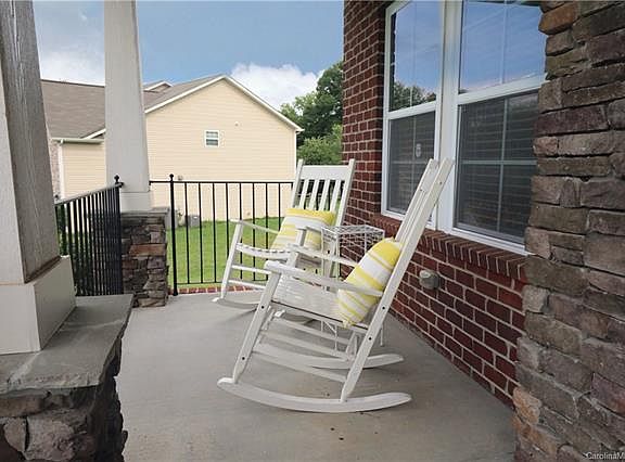 2nd image of 4025 Hay Meadow Dr