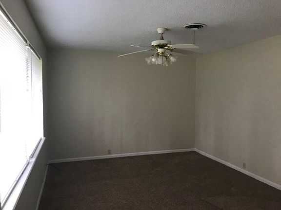2nd image of 5203 NW Meadowbrook Dr