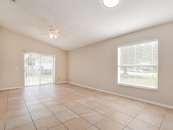 4th image of 2401 Radnor Ave