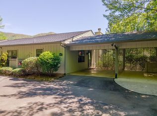 514C Oak Creek Rd, Franklin, NC 28734