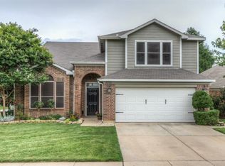 8701 Pedernales Trl, Fort Worth, TX 76118