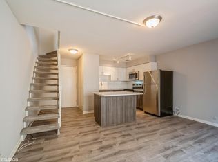 700 W Gordon Ter #311, Chicago, IL 60613