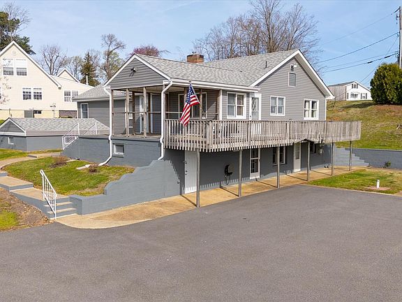 4th image of 3166 Dupont Pkwy