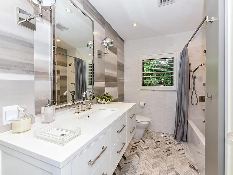 880 Hickory Ter — Photo 23
