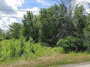 5845 Lake Ave, Orchard Park, NY 14127