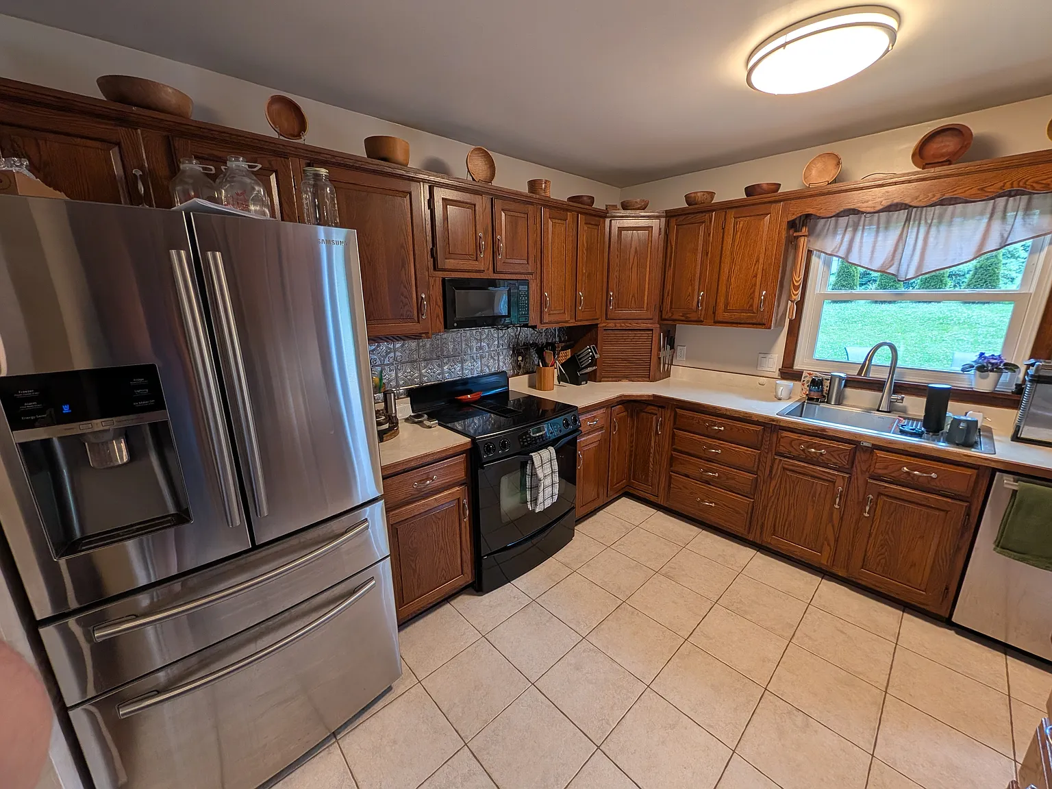 3 bed, 2.5 bath, 2088 sqft, $2,459 — Photo 4