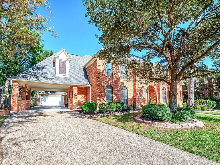16018 Conners Ace Dr — Photo 1
