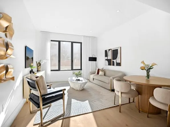 244 East 52nd Street image 1 of 13