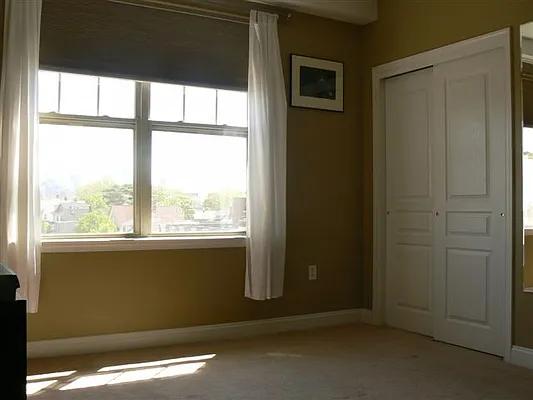 Sold by Gotham Realty | media 6