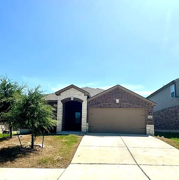 19709 Andrew Jackson St — Photo 1