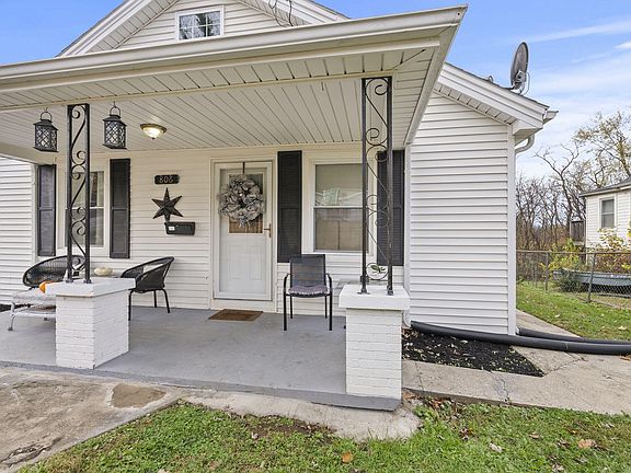 2nd image of 806 5th Ave