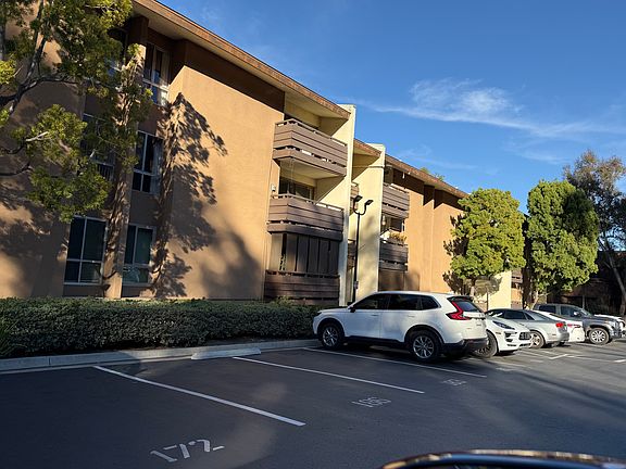 3rd image of 1621 Hotel Cir S Unit E321