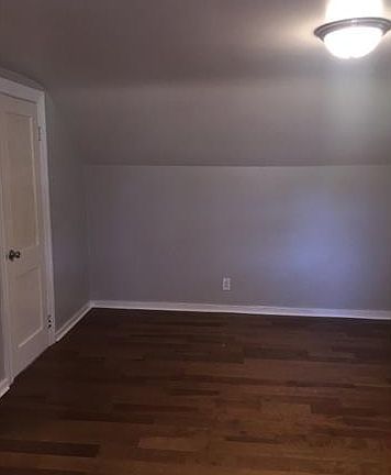 5th image of 4814 Oakleys Ln