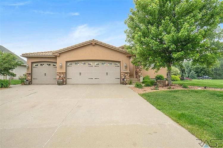 1st image of 7805 Tuscan Club Cir