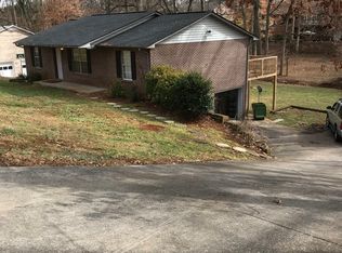 1606 Lisa Dr, Maryville, TN 37803
