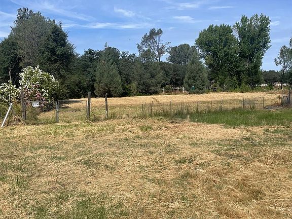5th image of 940 Feather Dr