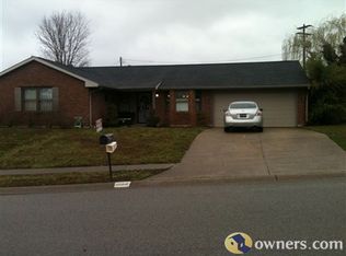 1103 Landing Meadow Dr, Henderson, KY 42420