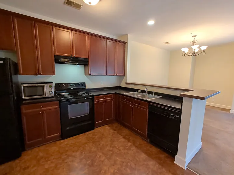 8045 Bienville Dr #Y7 — Photo 3