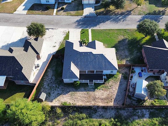 5th image of 227 Running Bear Trl