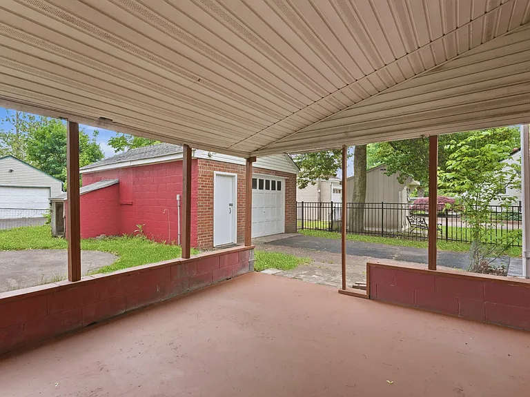 326 Tindall Ave — Photo 21