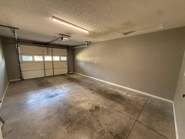 104 Nancy Ln — Photo 7