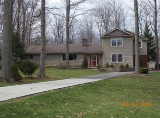 8360 Timber Ln, Painesville, OH 44077